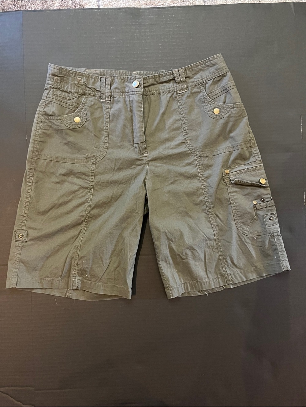 Women’s Cargo Bermudas - Olive Utility Shorts